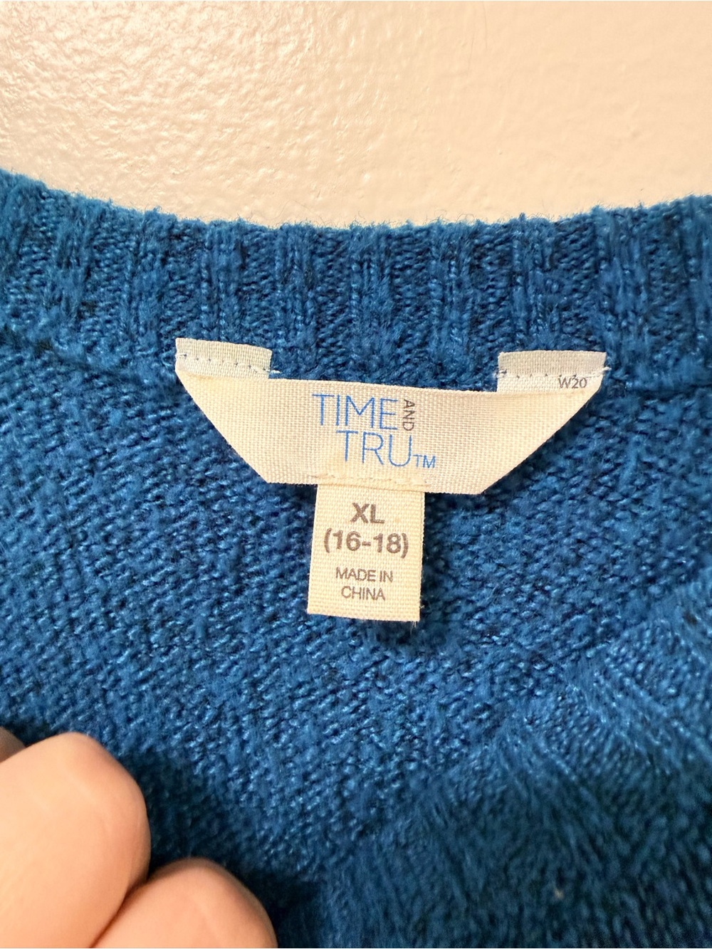 Cozy Blue Knit Crewneck Sweater - Picture 4 of 5